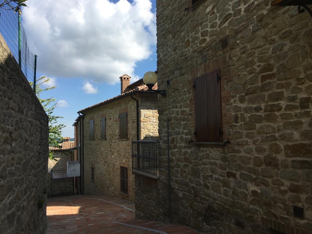 Appartamenti E Camere Il Poggio Di D'Angeli Lidia Auditore Exterior foto