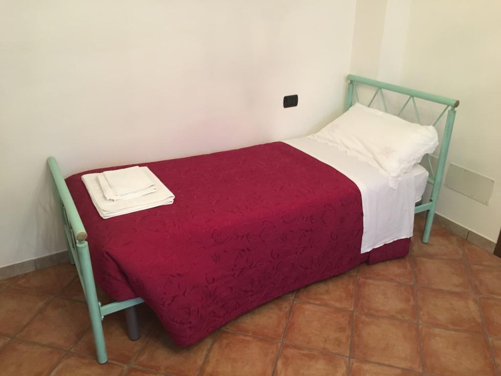 Appartamenti E Camere Il Poggio Di D'Angeli Lidia Auditore Exterior foto