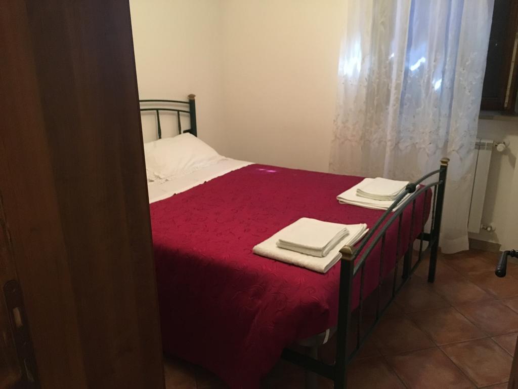 Appartamenti E Camere Il Poggio Di D'Angeli Lidia Auditore Exterior foto